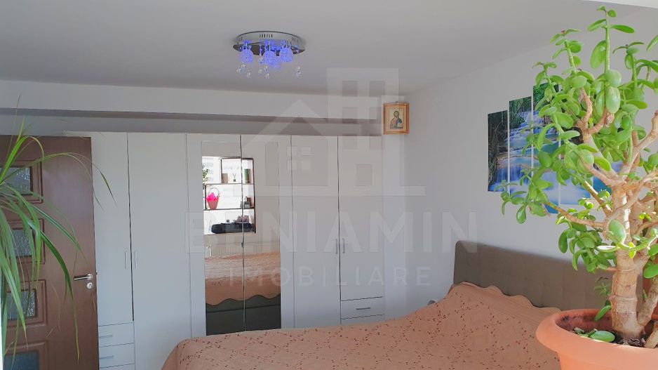 Apartament 4 camere etaj 1 Cartier Noua 99mp doua parcari - Poză 10