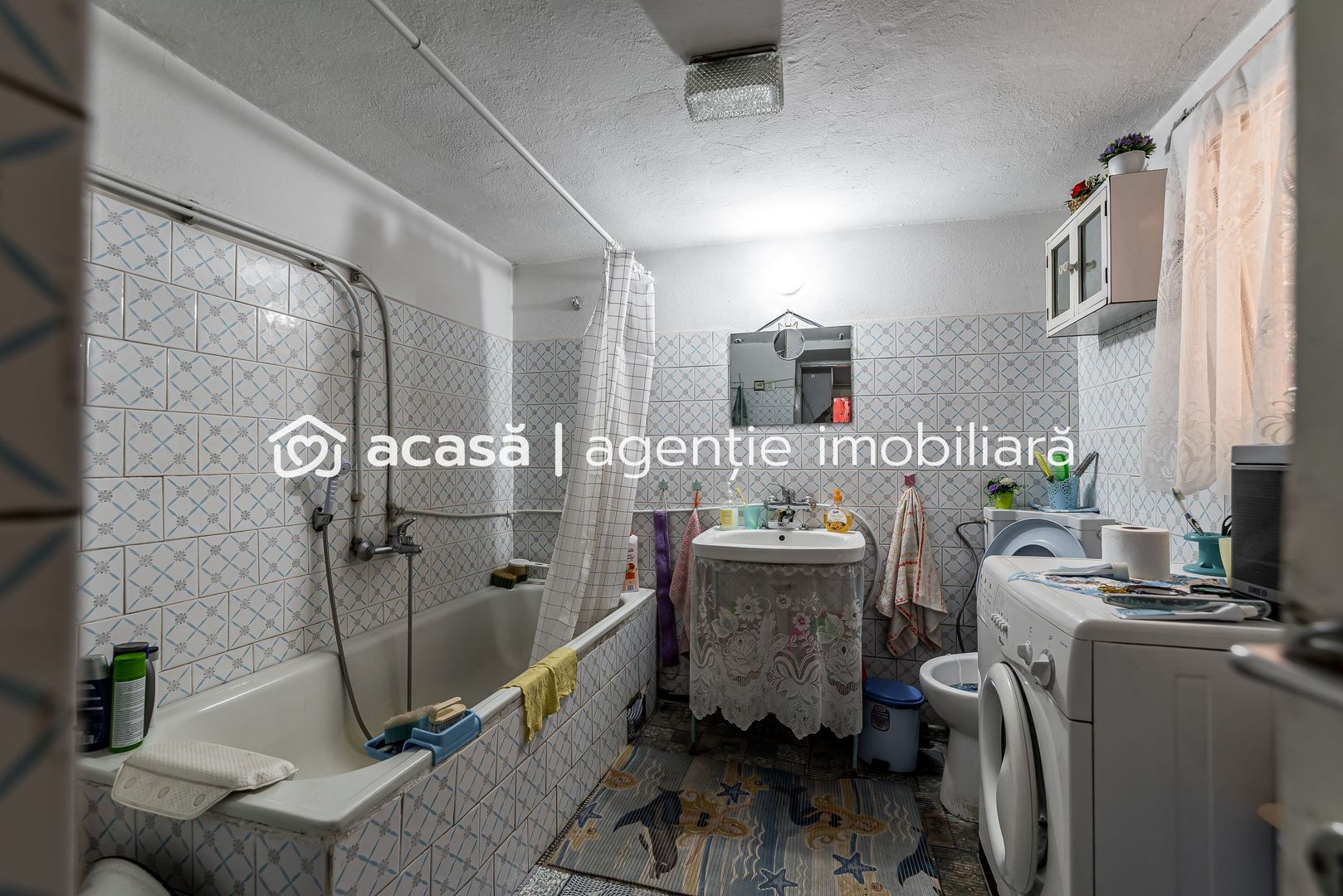 Casa 3 camere, bucatarie si baie, in zona centrala din Chisineu-Cris - Poză 10