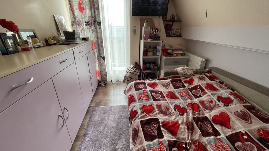 Locuinta luminoasa la mansarda-constructie 2013 - Poză 9