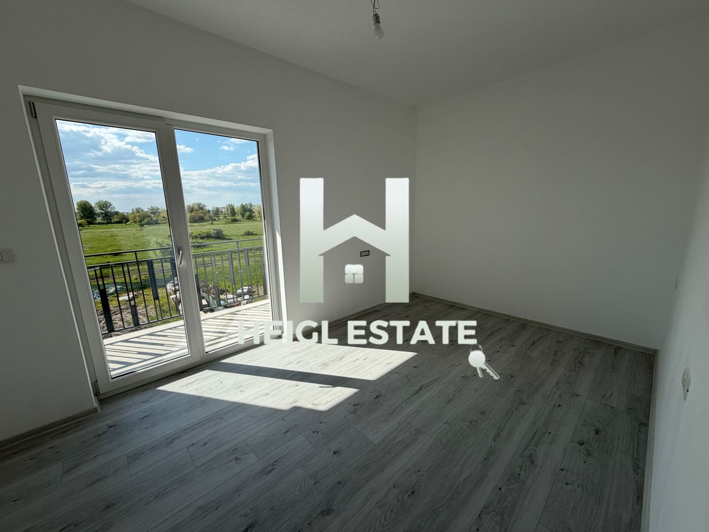 Apartament cu 2 camere si 45 mp terasa in zona Braytim - Poză 7