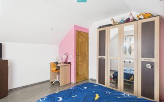 Casă spațioasă cu grădină în Topolovățu Mare - Poză 15