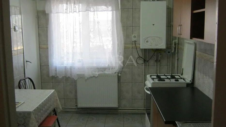 Apartament cu 2 camere de vânzare în Zorilor - Poză 1