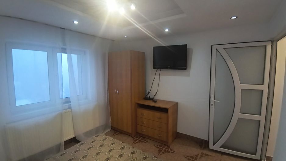 Apartament 2 camere de închiriat | Siret | 51 mp | Decomandat | Etaj 4 - Poză 9