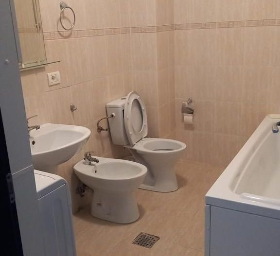 3 cam decomandat, bloc nou, 3 terase, langa Hotel Mariott, centrala - Poză 9