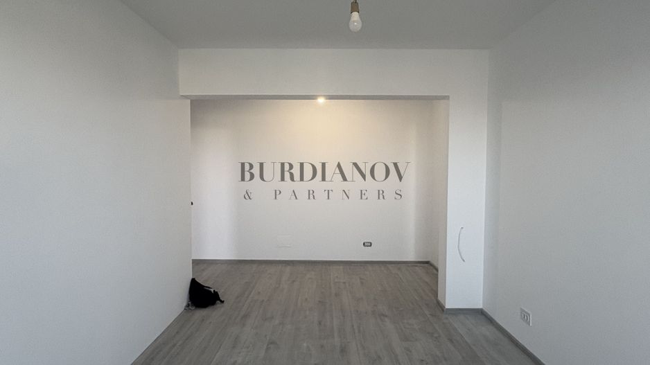 Apartament cu 3 camere - două băi - Etalon Lacul Morii - Vedere Lac - Poză 11