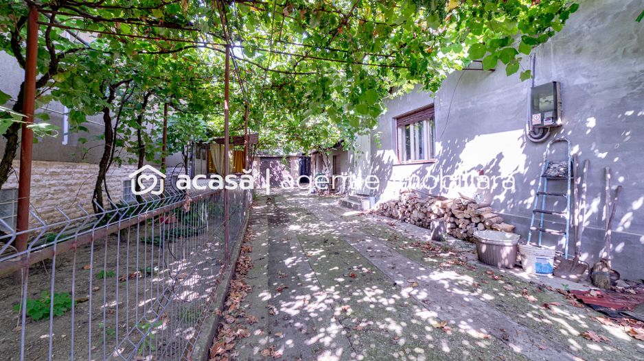 Casă cu teren generos în Aradul Nou - Poză 4