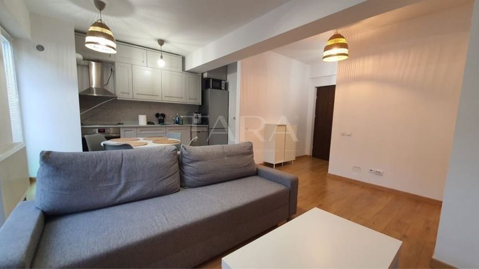 Locație Centrală, Parcare Subterană. Facultatea de Drept. - Poză 1