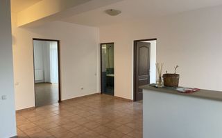 Spațiu și confort – apartament cu 3 camere în zona Mehedinți. - Poză 3