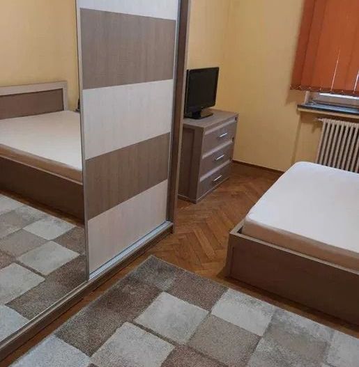 AP. 2 CAMERE DRUMUL TABEREI, BUCATARIE INCHISA, MOBILAT/UTILAT COMPLET - Poză 5