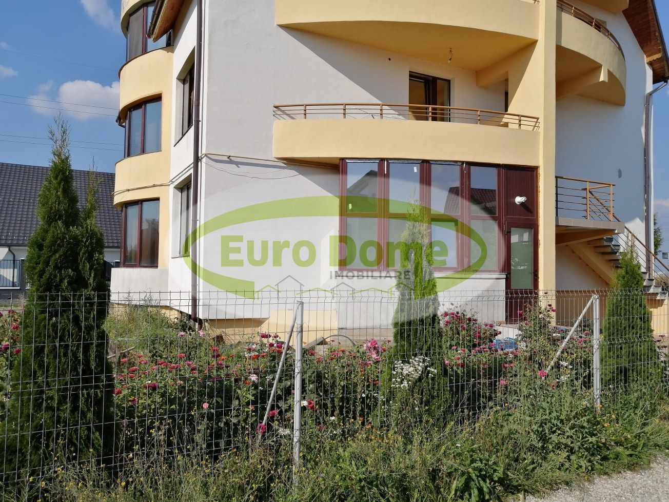 Inchiriere apartament 2 camere tip studio - Poză 1