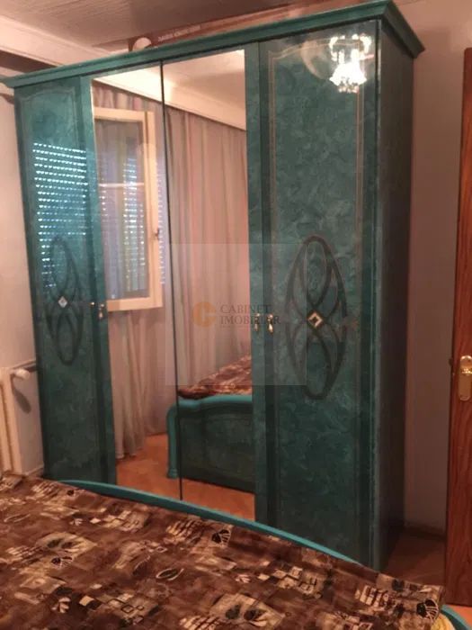 Etaj 1/10 | Balcon închis | Bloc anvelopat | Frigocom - V Ialomitei - Poză 1