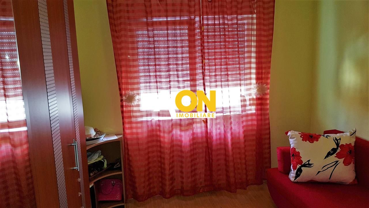 Apartament 4 camere, 78 mp utili, et.1, cu garaj si boxa - Poză 6