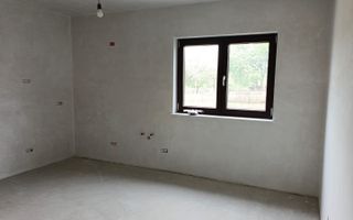 Casă/Vilă Dumbrăveni/Suceava - Poză 24