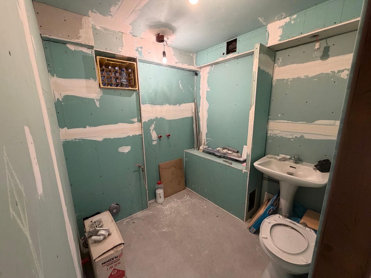 Casă de vanzare 6 camere 220 m² utili cu 376 M² teren la șosea - Poză 18