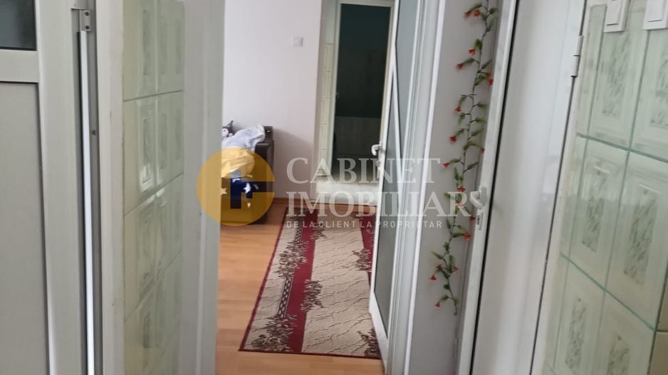 1050 Euro/MP - 3 camere SD - Zona Podu Ros - Poză 7
