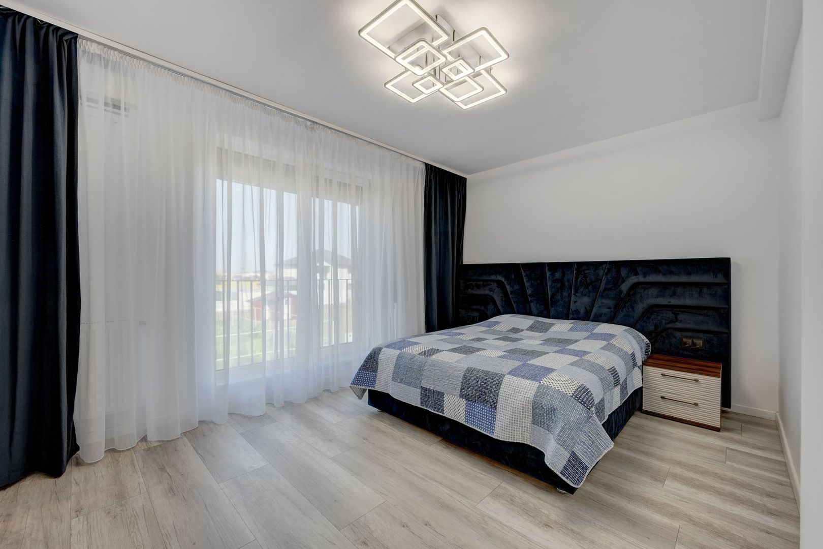 CASA SMART+PISCINA+GARAJ+Zona BARBEQUE! str. Fortului Domnești - Poză 13