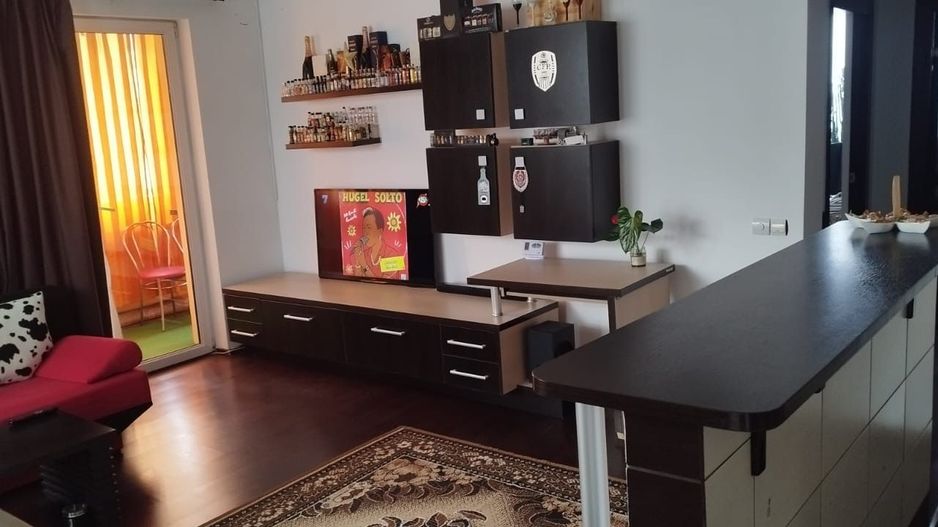 Apartament spațios | 2 camere | 3 balcoane | parcare | Eroilor - Poză 2