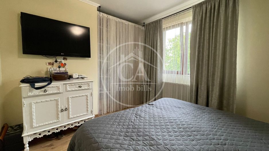 Casa de vanzare cu 3 camere tip duplex in zona Rogerius Oradea - Poză 6