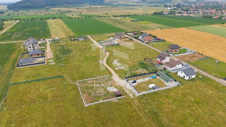Sanpetru |Teren intravilan 733mp | 3 fronturi stradale - Poză 17