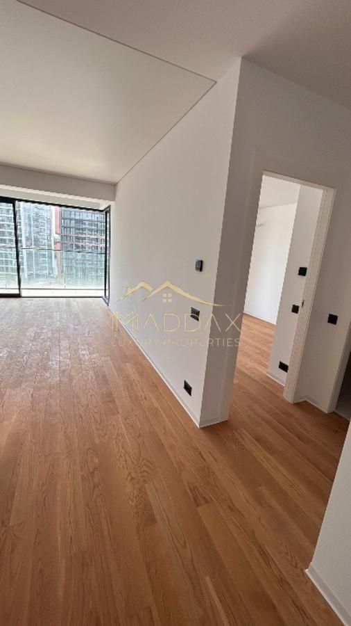Apartament exclusivist cu vedere panoramică către Lacul Tei *** - Poză 2