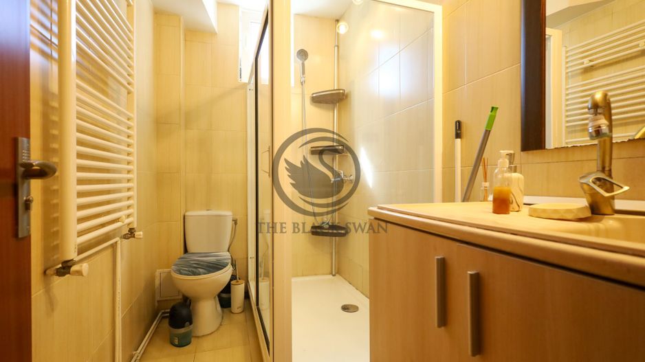 Apartament 2 Camere | Zona Centrală | Acces Privat și Parcare - Poză 11