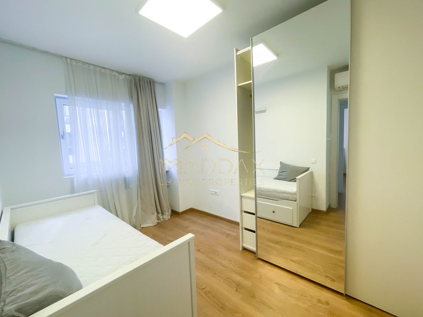 Apartament cu 3 camere ***Fully Furnished*** // Floreasca - Lake View - Poză 16