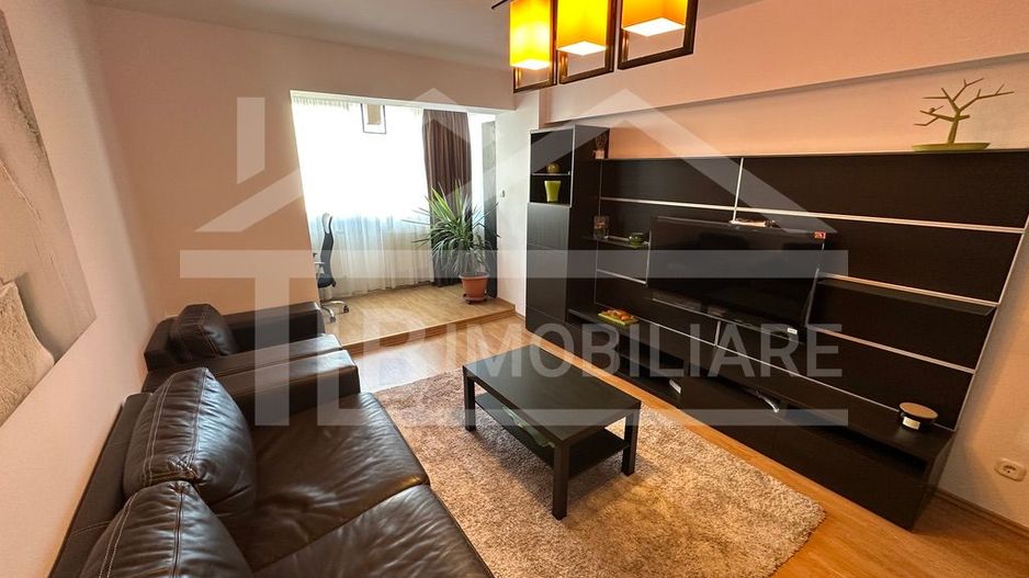 Apartament cu 3 camere, 90mp, decomandat, Zona EON - Poză 2