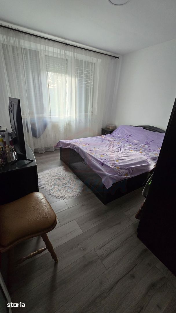 APARTAMENT CU 3 CAMERE DE VÂNZARE – MICRO 17 - Poză 3