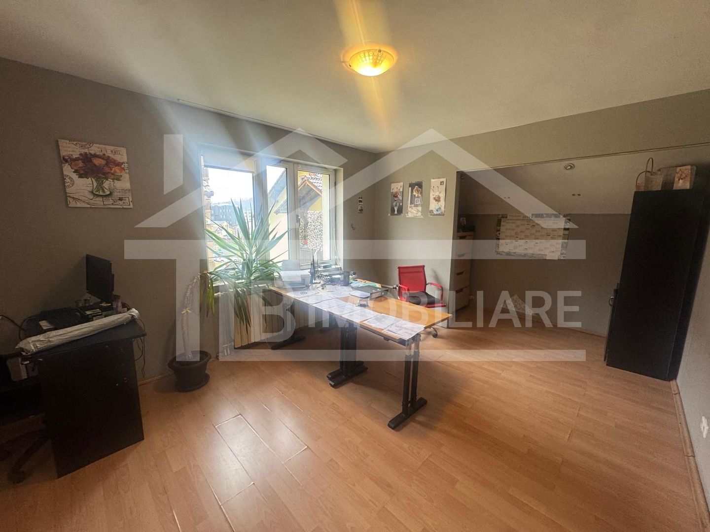 Vila cu 6 camere, 420mp,  teren 720mp, parcari, Zona Shopping City - Poză 17