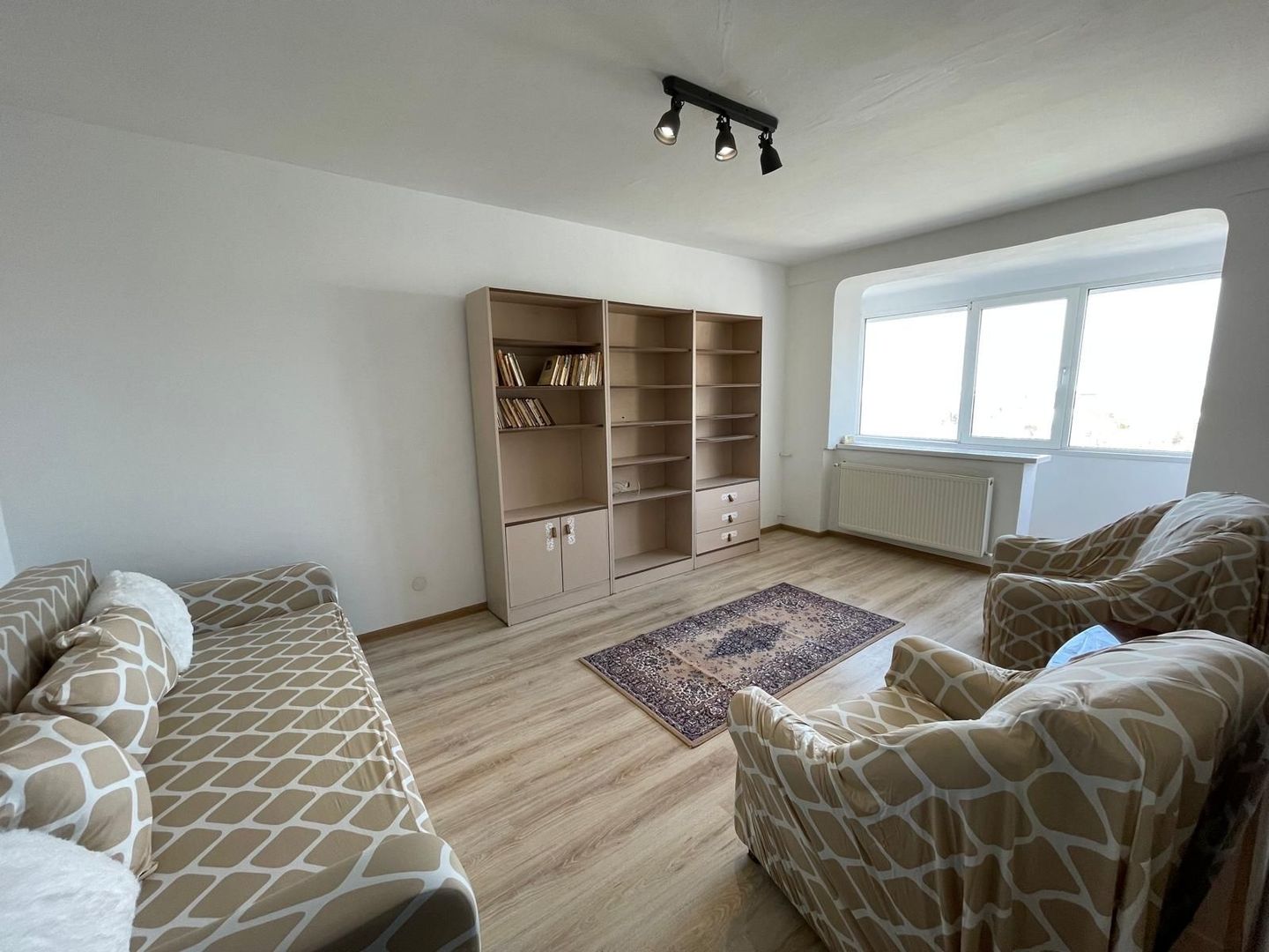 AP. 3 CAMERE BRANCOVEANU, CENTRALA TERMICA PROPRIE,  BUCATARIE INCHISA - Poză 1