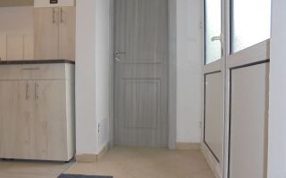 In centrul orasului! Vanzare casa renovata in Targoviste - Poză 7