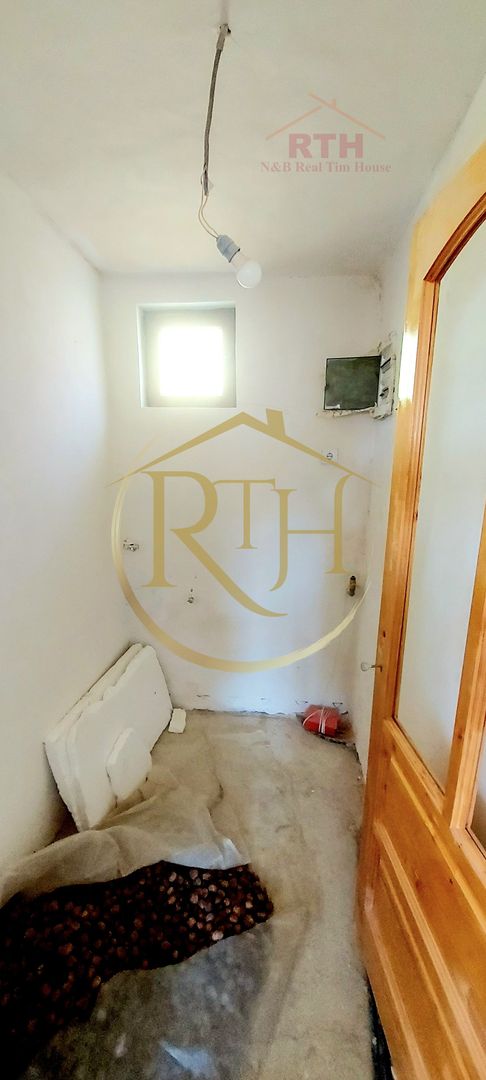 Casa de vânzare la gri plus teren in Chisoda. - Poză 21