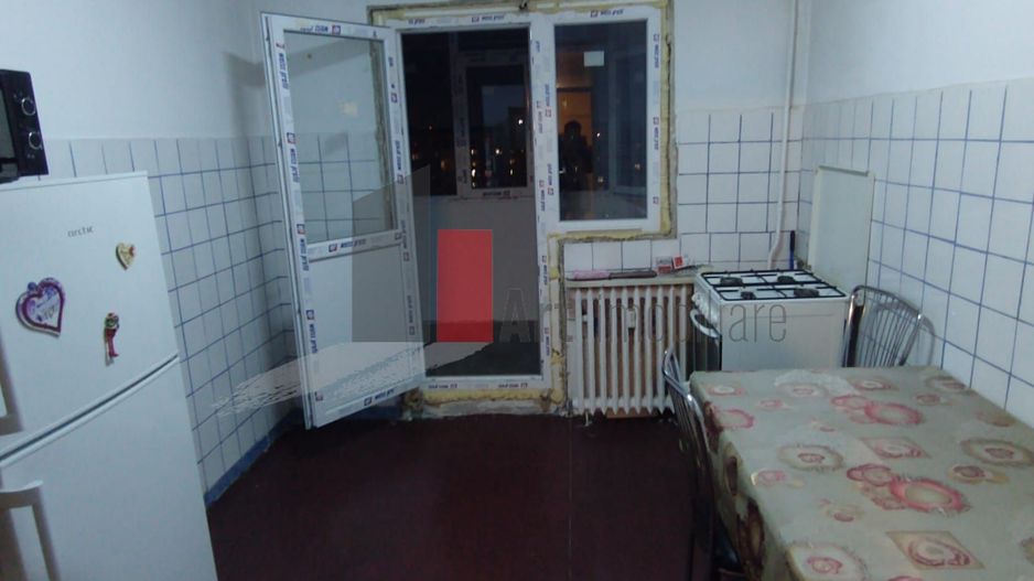 Vânzare apartament 4 camere decomandat Olteniței - Sudului - Poză 13