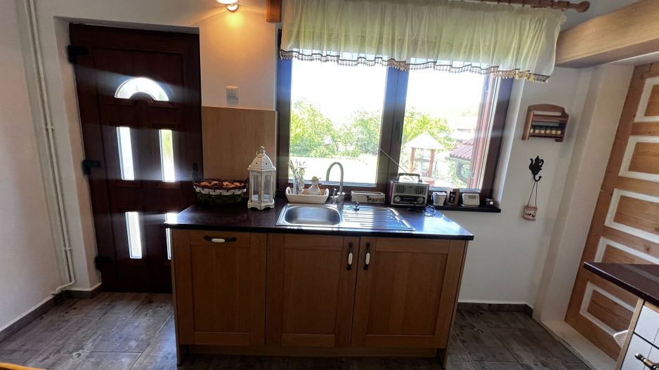 Ocazie unică! Casă de vânzare în stațiunea Covasna! - Poză 17