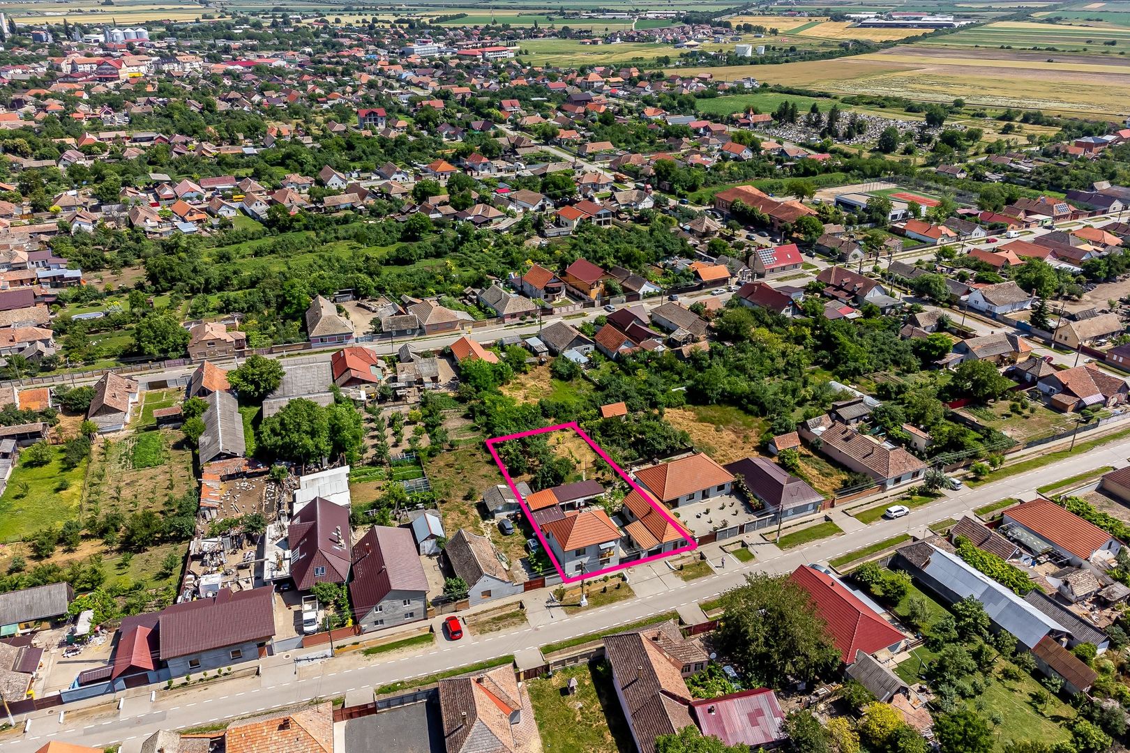 Casă cu 2 corpuri de clădire în Pecica, Arad. - Poză 3