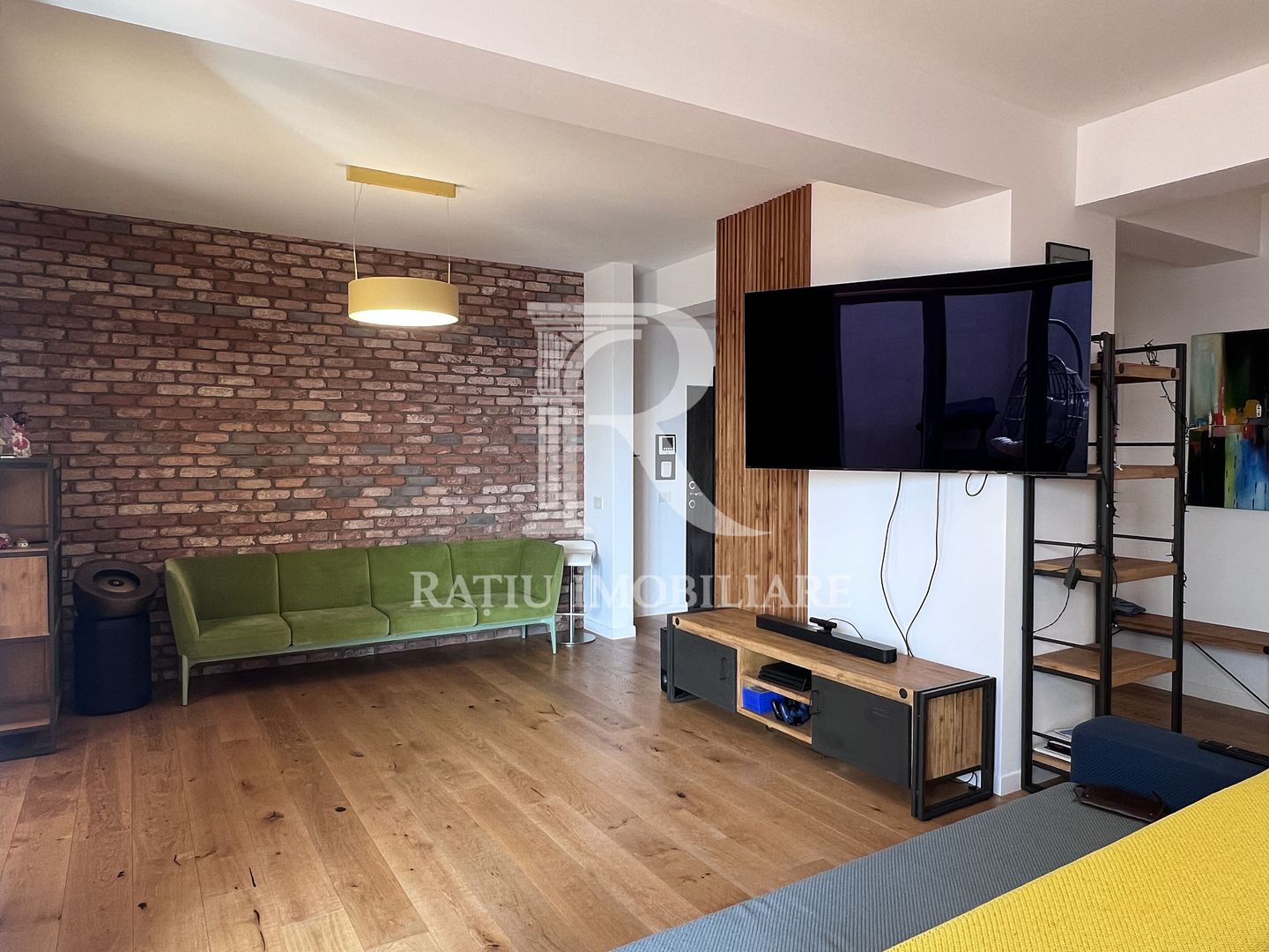 Penthouse cu Design Eclectic | Central | Panoramă Unică | Oradea - Poză 3