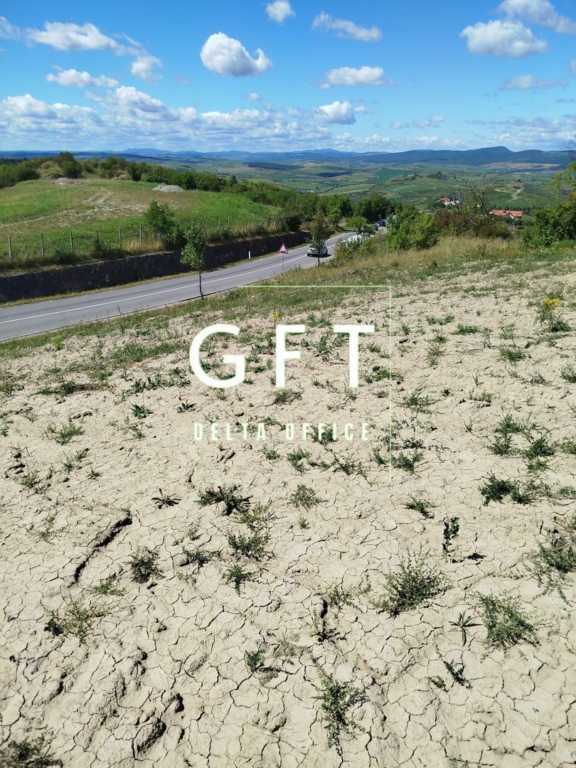 Teren intravilan, Dealul Dumitrei - Poză 1