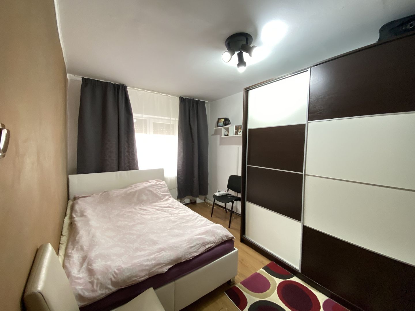 0% COMISION, APARTAMENT 3 CAMERE (TRANSFORMAT), ZONA DÂMBOVIȚA-ȘAGULUI - Poză 2