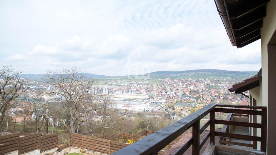 Casă ultramodernă de închiriat Gruia zona străzii Vânătorului - Poză 24