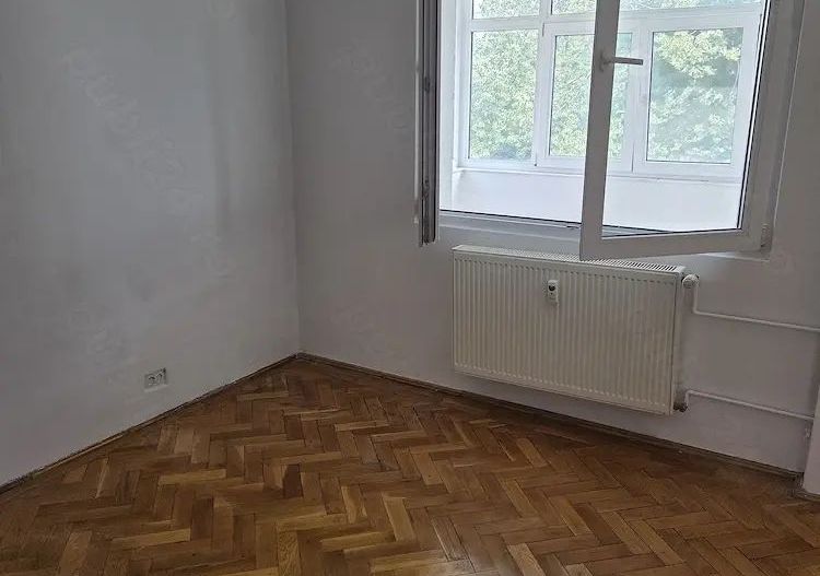 Vanzare  apartament 2 camere Dristor- Piata Ramnicu Sarat - Poză 5
