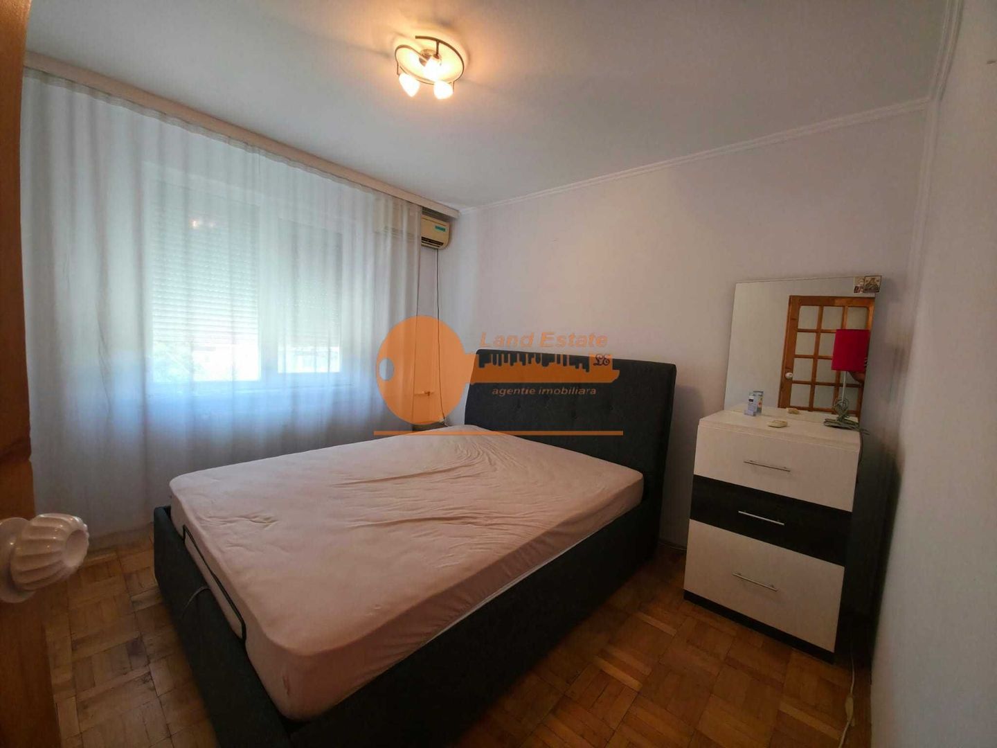 Apartament 2 camere decomandat – Gorjului / Uverturii , la 900 m de metrou - Poză 3
