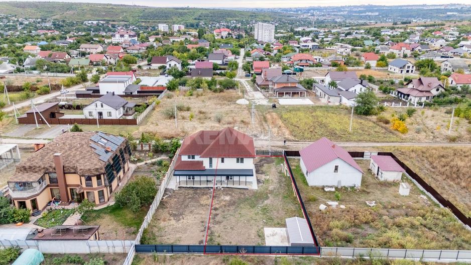 Duplex Modern în Ghidighici – 4 Camere, 96 m², 6 Ari, la 10 Minute de Chișinău - Poză 2