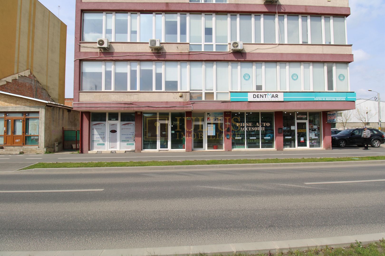 Vad comercial/acces facil, cladire mixta. - Poză 1