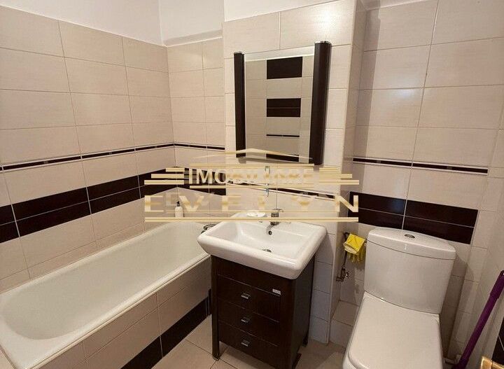 Apartament 4 camere  | Etaj 1 | Zona Școala Nr. 6 – Str. Bucovina - Poză 9