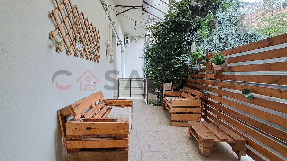 Apartament la  Curte Comuna, Terasa, Zona Centrală!! - Poză 12