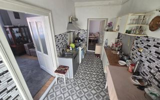 Apartament la casa | 2 camere | 59 MP | Pivnita | Centru - Poză 3