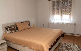 🏡 Casă spațioasă în Roșia, priveliște spre Munții Făgăraș - Comision 0% - Poză 4