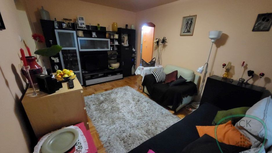 P 1063 - Apartament cu 3 camere în Târgu Mureș - cartierul Tudor - Poză 2
