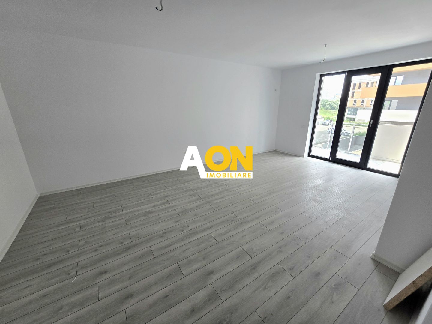 Apartament 3 Camere, Complet Mobilat, Prima Închiriere, Zona Alba Mall - Poză 3