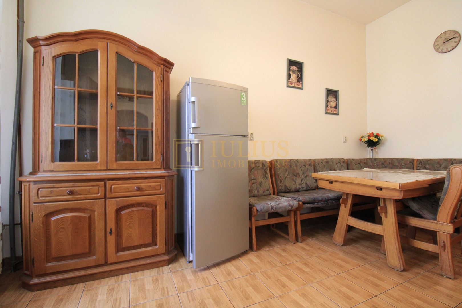 Zona Traian, 3 camere, centrala proprie - Poză 11